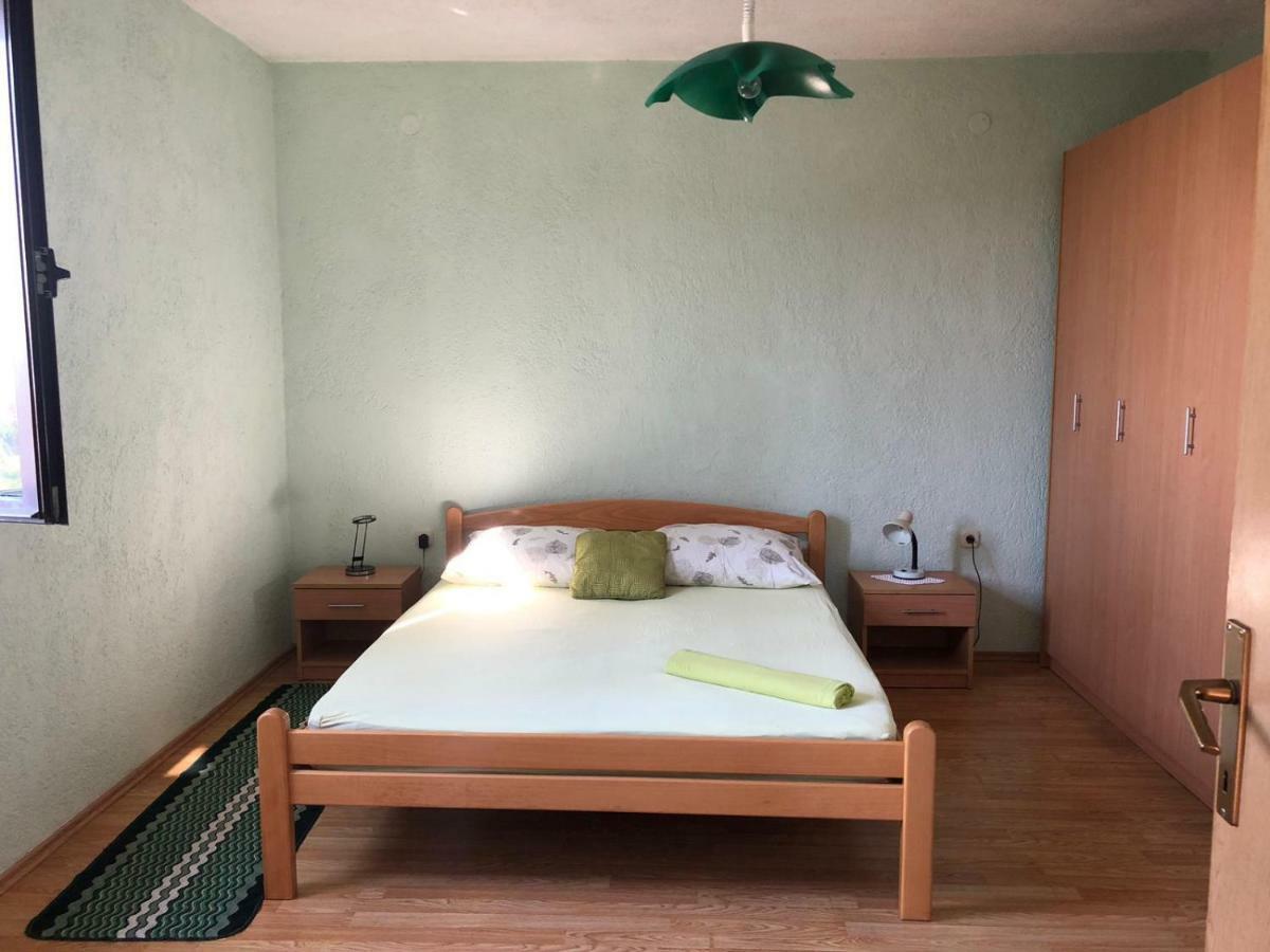 סנג' Apartment Jelena מראה חיצוני תמונה